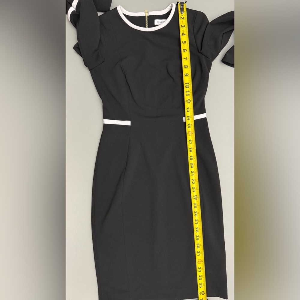 Calvin Klein Black Sheath Dress Size 2 Bell Sleeve Gold Zip Back Knee Length - Picture 7 of 10